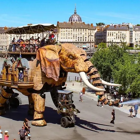 Apartment Le St Pierre Face Au Chateau In