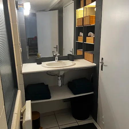 Le St Pierre Face Au Chateau In